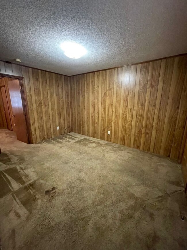 Building Photo - Adorable 1 bedroom 1 bath apartment . Loca...