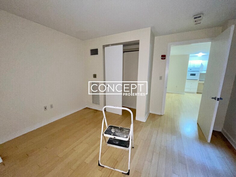 Building Photo - 40 Boylston St