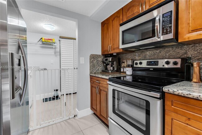 Building Photo - 13340 SW 88th Terrace