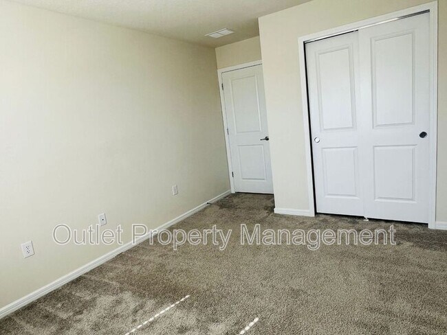 Building Photo - 17536 Saw Palmetto Ave