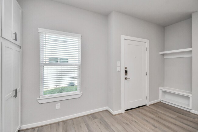 Building Photo - 23823 Cumberland Ridge Dr