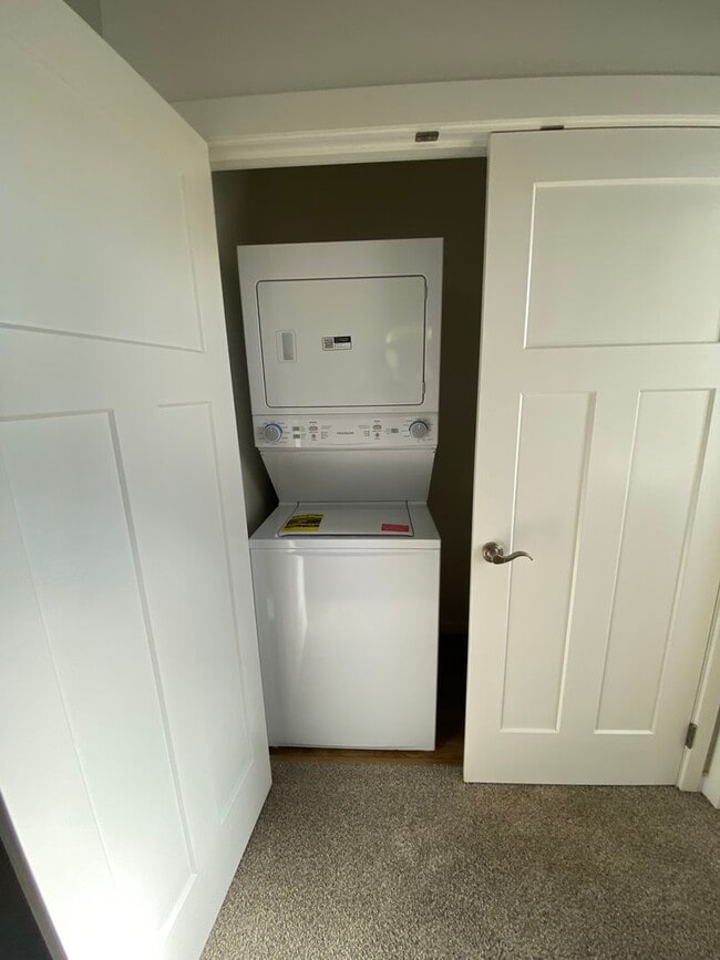 Building Photo - BRAND NEW 1 BEDROOM ON OREGON'S ADVENTURE COAST!