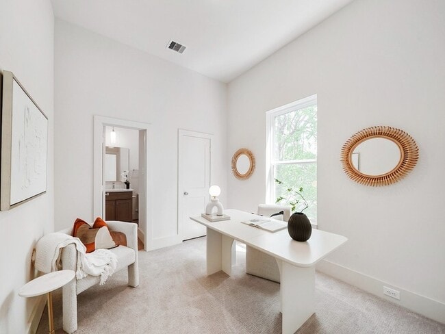 Building Photo - 859 Rachel St