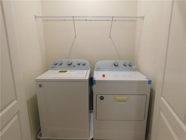 Building Photo - 9026 Pinales Way