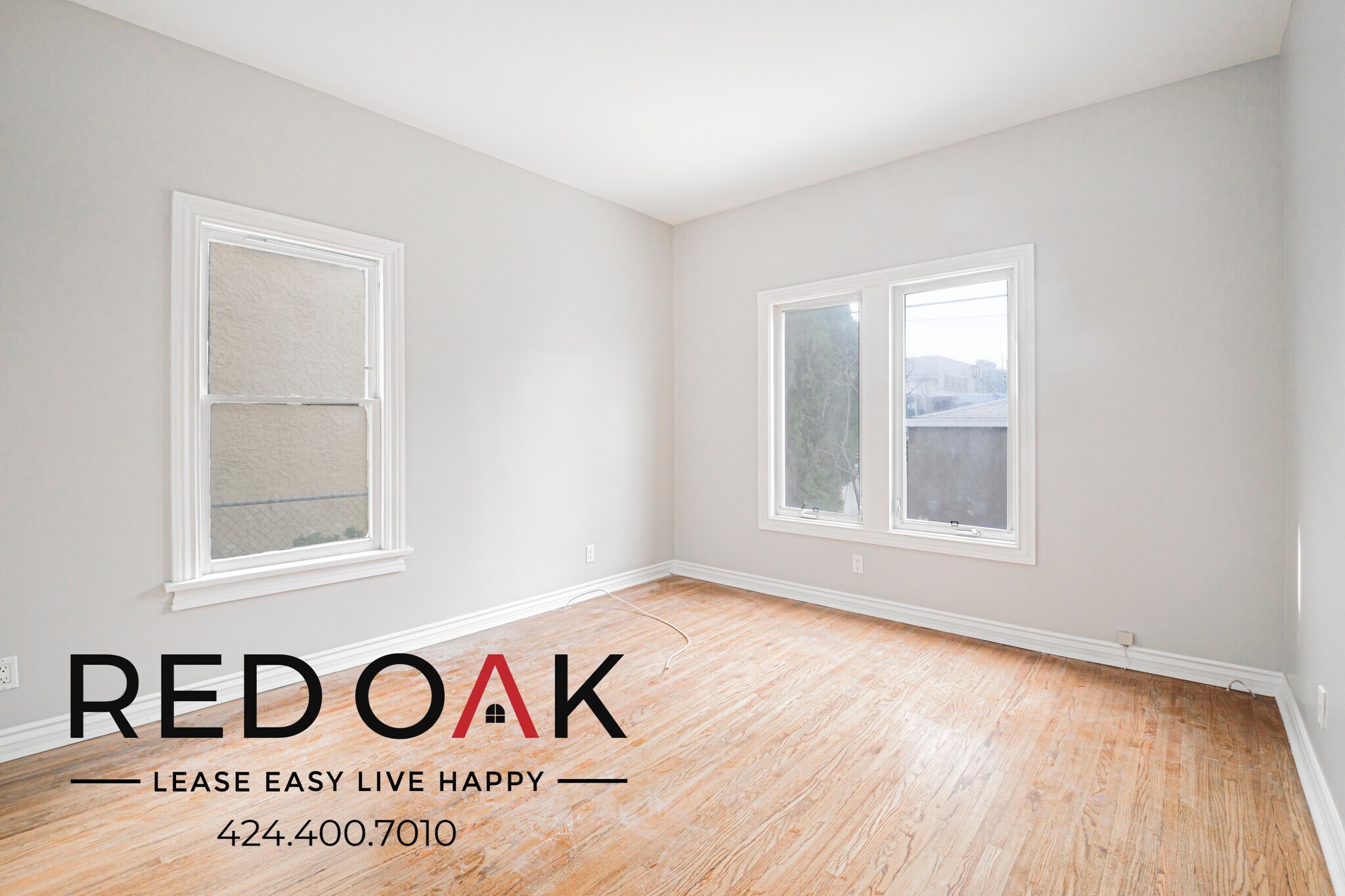 Building Photo - 109 S Sycamore Ave