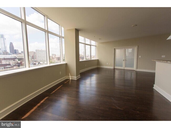 Building Photo - 201 N 8th St