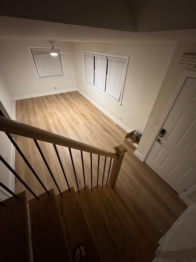 Building Photo - 6070 Longchamp Dr