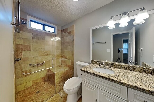 Building Photo - 629 Driftwood Dr