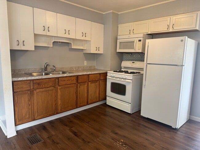 Building Photo - 2312 Ridge Ave