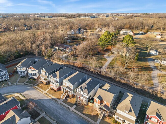 Building Photo - 3813 W Pawnee Rd