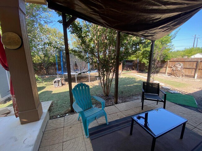 Building Photo - 7919 Martinelli