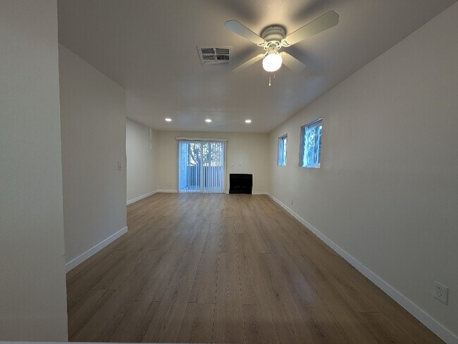 Building Photo - 14249 Friar St