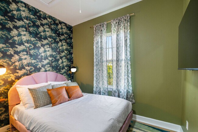 Building Photo - 13420 Trail Driver St