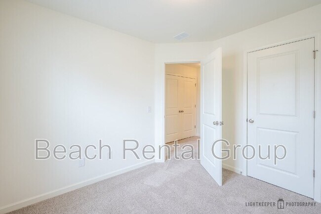 Building Photo - 209 Banbury Ln