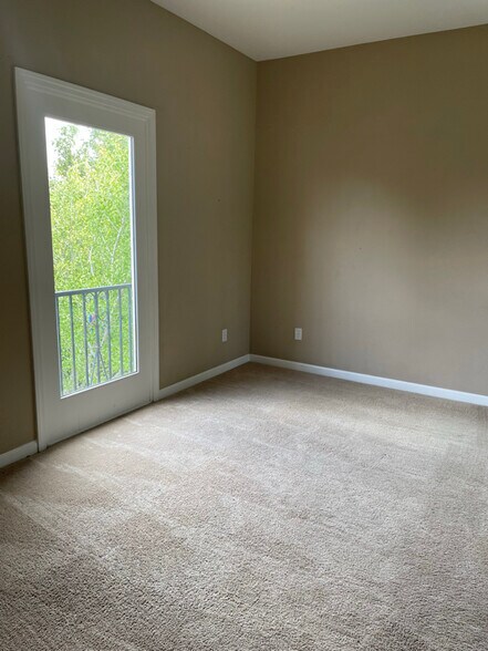 Building Photo - 8 N Boyle Heights Ct