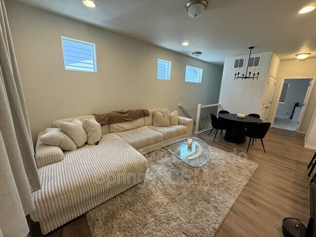 Building Photo - 7421 Marbled Wood Pt