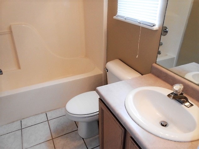Building Photo - 2464 Miami Village Dr