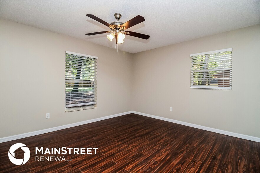 Building Photo - 1655 Margaret St