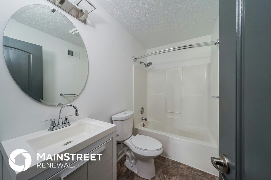 Building Photo - 249 Drake Dr