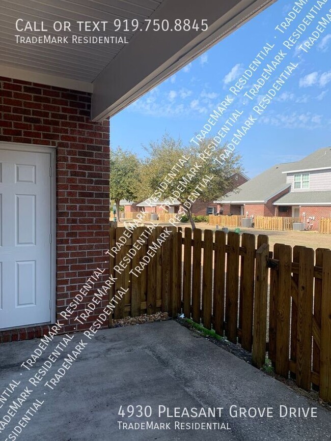 Building Photo - 3 Bedroom 2 Bath Townhome in Pleasant Grov...