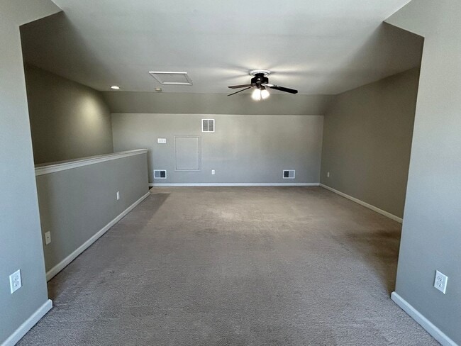 Building Photo - 941 Lansdowne Rd