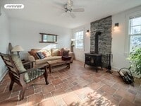 Building Photo - 24 Dale St