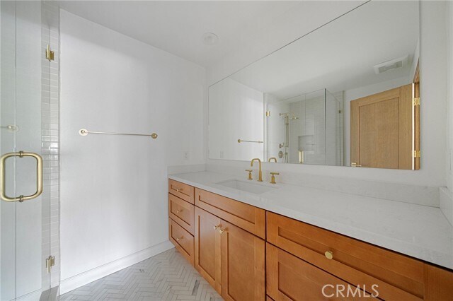 Building Photo - 420 S Madison Ave