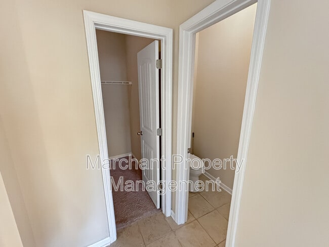 Building Photo - 159 Waltzing Vine Ln