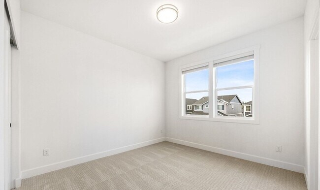 Building Photo - Gorgeous large 4 bedroom home in Tehaleh a...