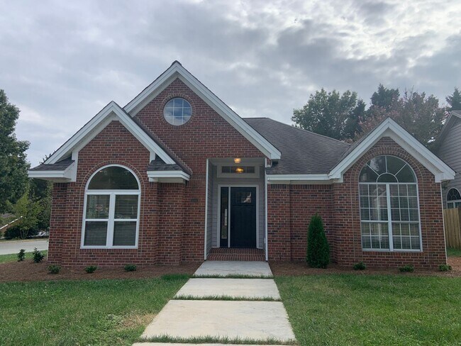 Primary Photo - Updated 3 Bedroom in Adams Farm