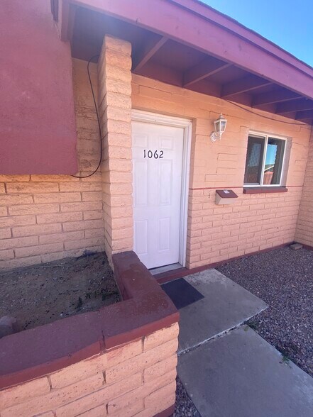 Building Photo - 1062 N July Cir