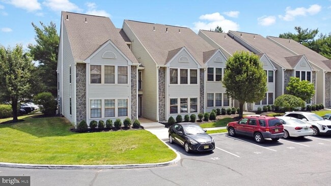 Building Photo - 69 Bridgewater Dr