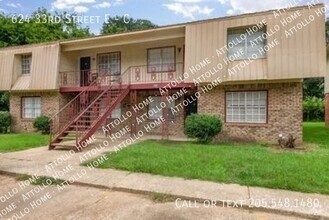 Building Photo - 2-Bedroom Apartment Convenient to McFarlan...