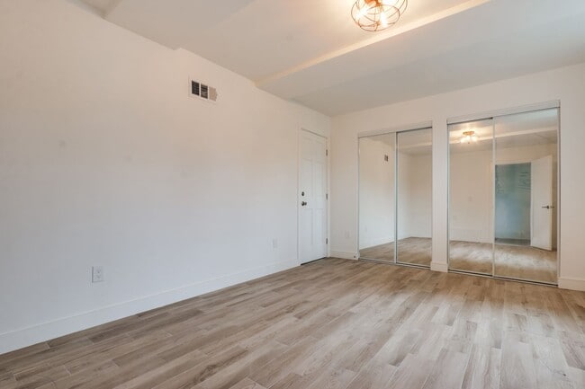 Building Photo - 2042 N Alvarado St