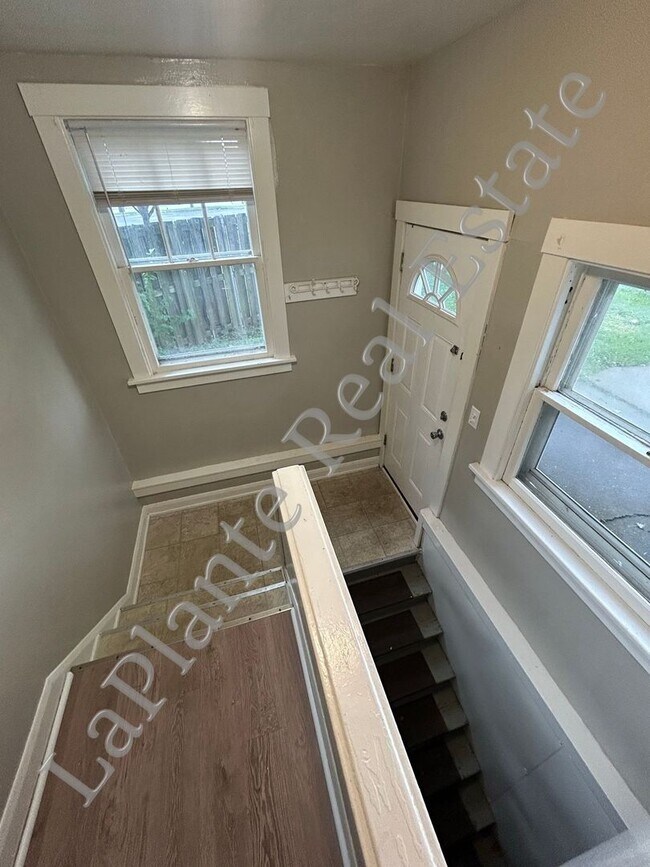 Building Photo - Beautiful 4 Bedroom Home for Rent