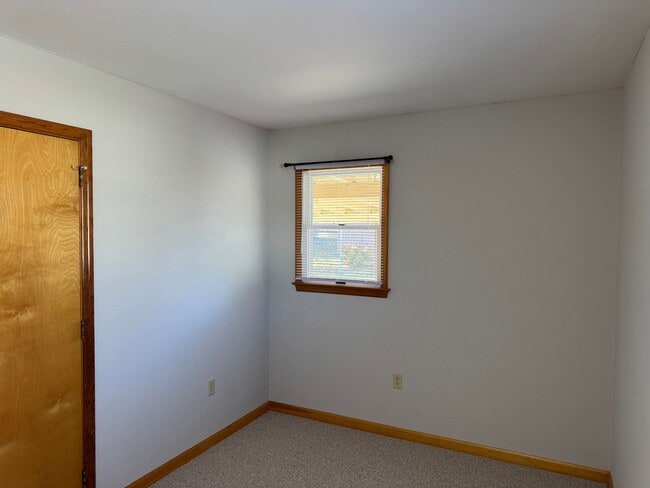 Building Photo - Charming 2-Bedroom Home for Rent in Timberville, VA