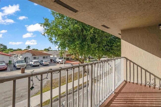 Building Photo - 7785 W 30th Ct