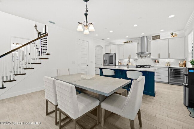 Building Photo - 3233 Casare Dr