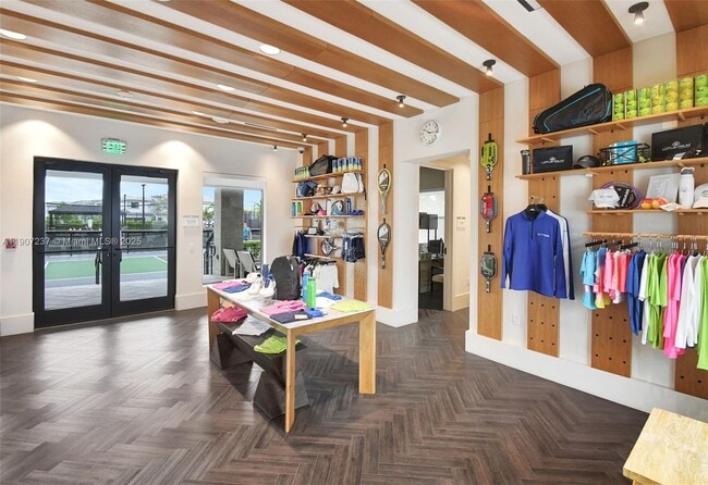 Building Photo - 8215 Crystal Downs Ave