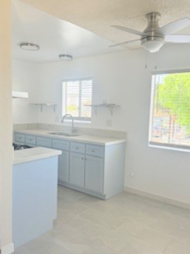 Building Photo - MOVE IN SPECIAL!!! $1,797 FOR THE FIRST FO...
