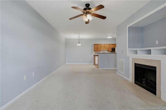Building Photo - 625 Marshtree Ln