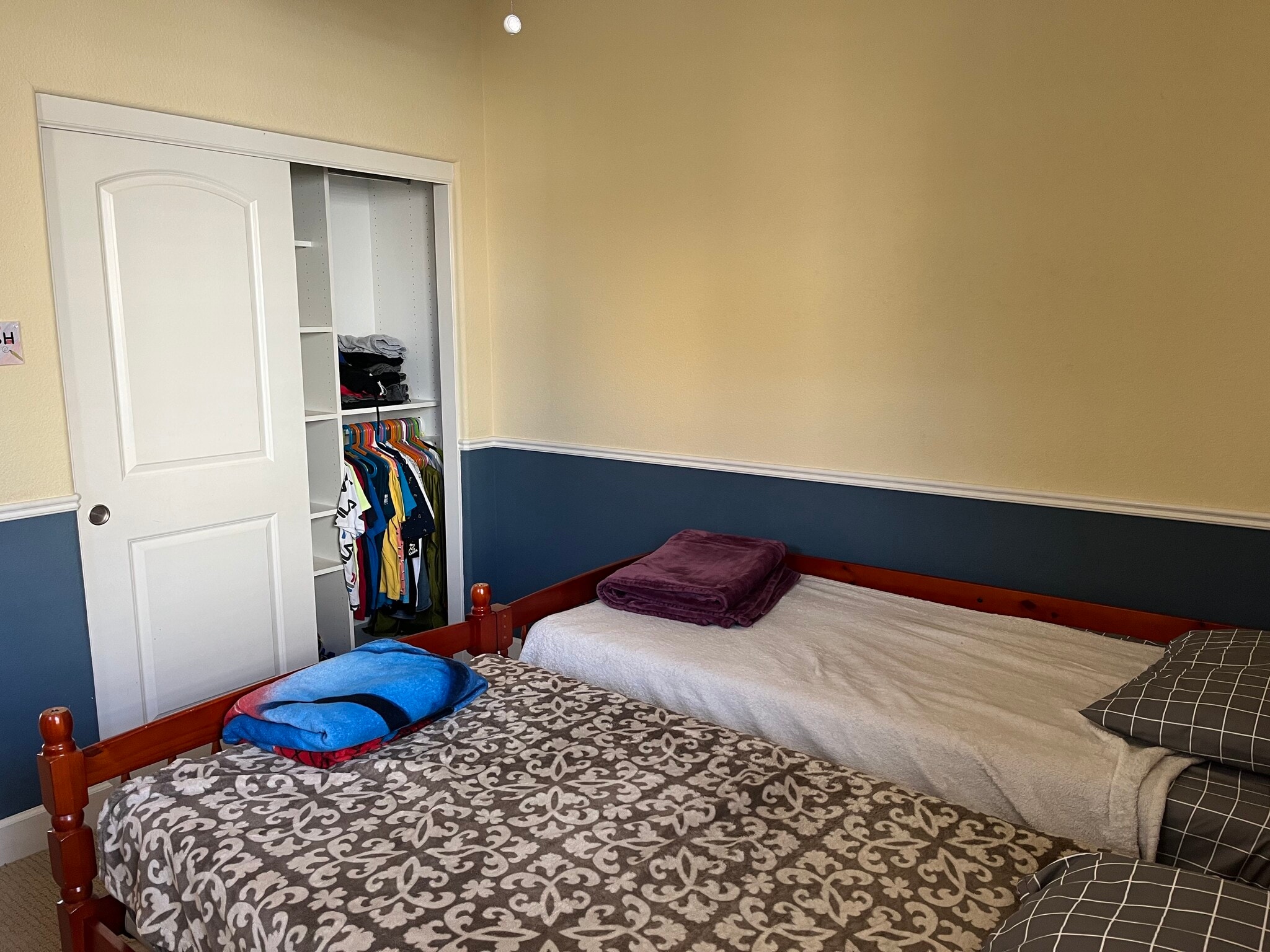 Bedroom - 590 Selby Ln