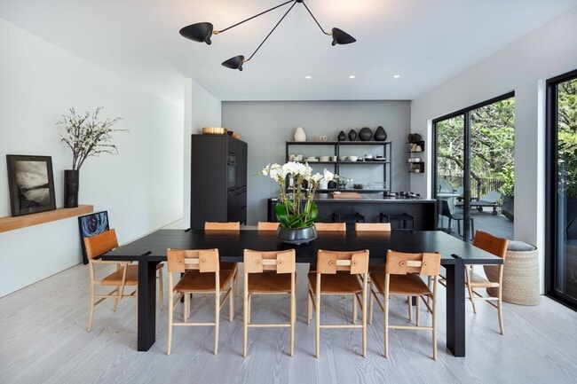 Building Photo - 31 Gilberts Path