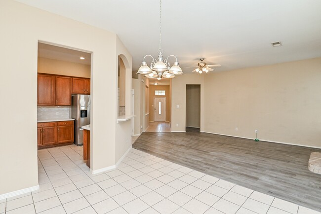 Building Photo - 719 Levi Bend