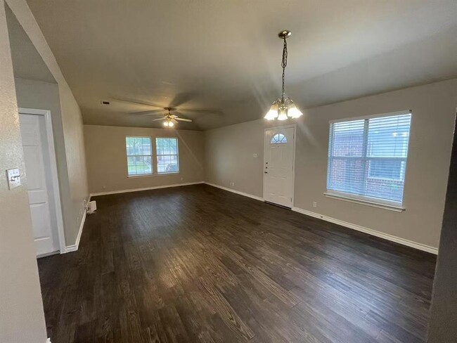 Building Photo - 13346 Water Oak Ln