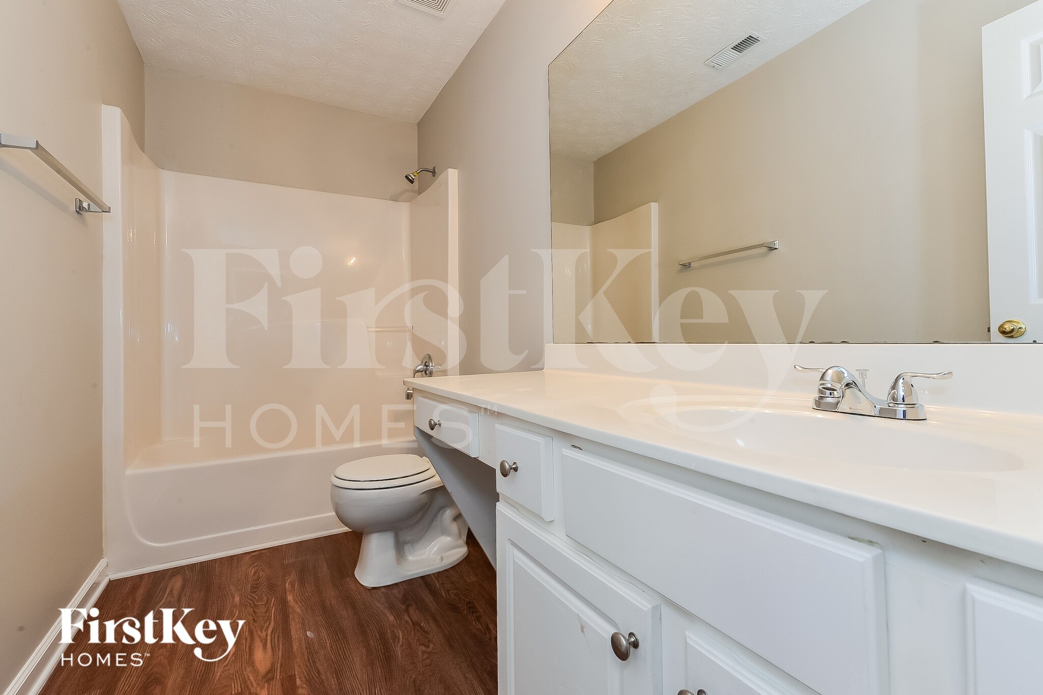 Building Photo - 740 Winbrook Dr