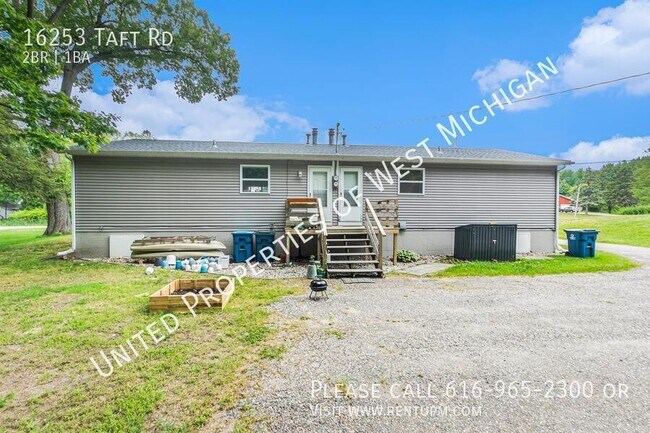 Building Photo - 16253 Taft Rd