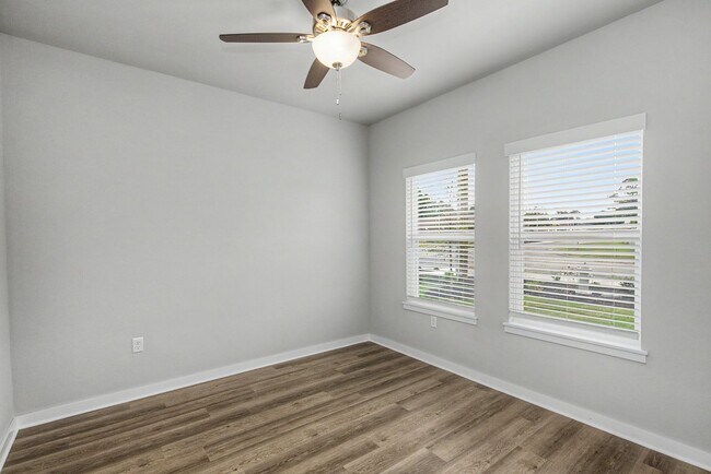Building Photo - 401 S 29th St