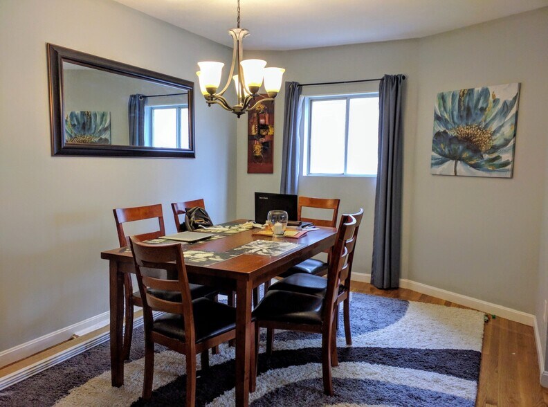 Building Photo - 63 Fenno St