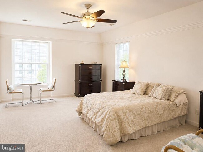 Building Photo - 7401 Travertine Dr